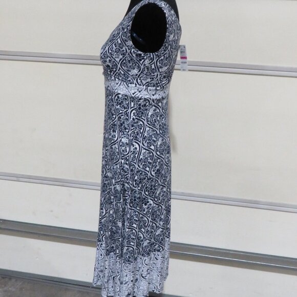 BOGO Charter Club Petite Floral Sleeveless Floral Dress Black & White 2P 2 - Picture 4 of 10